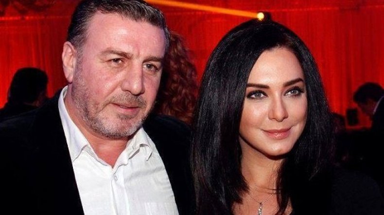 إشادة كبيرة بعلاقة الحب الجميلة بين سلاف فواخرجي وزوجها