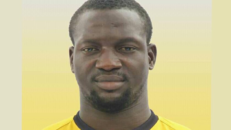 مدافع أسيك في الجزائر للتوقيع مع شبيبة القبائل