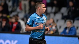 بن ناصر على رادار نيس الفرنسي