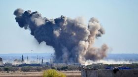 قصف للتحالف يقتل 12 مدنياً في سوريا