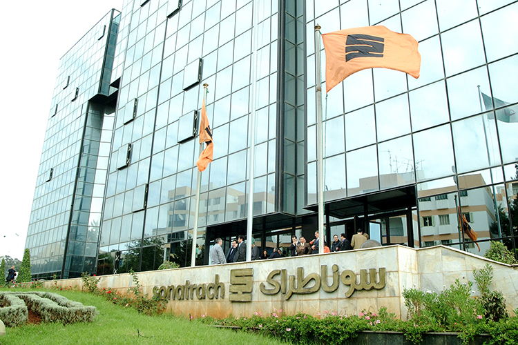 Sonatrach Will Soon Buy The Largest Oil Refinery In Europe