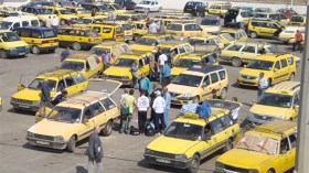 سائقو سيارات الأجرة يطالبون بالترخيص لإزدواجية الزبائن
