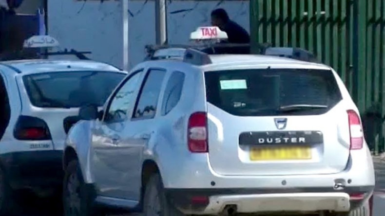 رحلة بحث شاقة عن “رخصة المجاهدين”