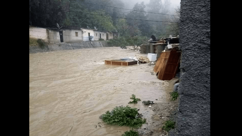 وادي سيدي الكبير بالبليدة يجرف بيوتا قصديرية