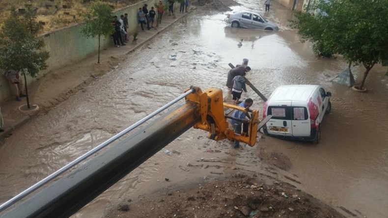 قتيل وخسائر معتبرة جراء سيول في تبسة