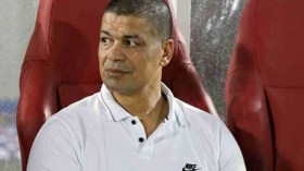 حجار يؤجل الحسم في بقائه ويدعو إلى التفكير في الموسم المقبل