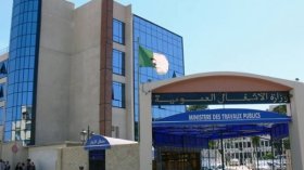 وزارة الأشغال العمومية توقف مهندسة ورئيس فرع باتنة