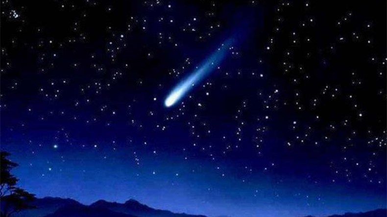 شهب تتهاوى من السماء على العديد من الولايات الجزائرية