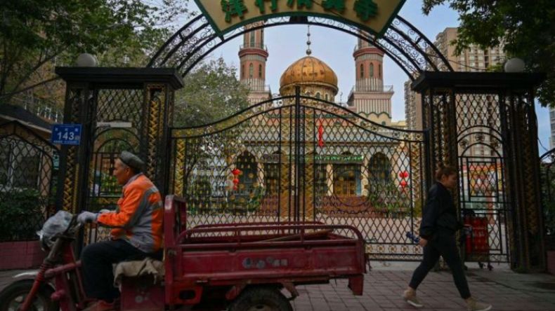 أمريكا “ستدفع ثمن” اعتماد مشروع قانون لصالح الأويغور