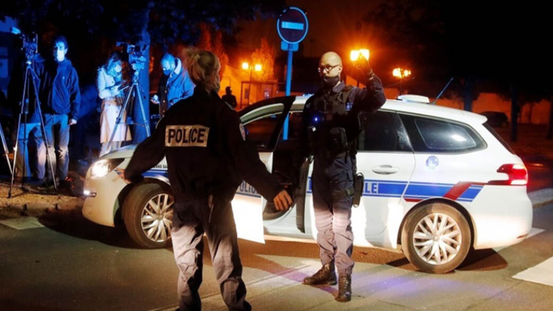 اتّهام والد تلميذة وداعية إسلامي بـالتواطؤ في قتل المدرّس الفرنسي