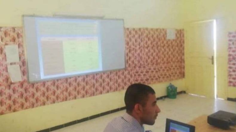 طلبة متربصون يختارون الإنجليزية لمذكرات تخرجهم بأولاد جلال ببسكرة