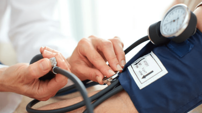 17 بالمائة من الجزائريين يجهلون إصابتهم بارتفاع ضغط الدم الشرياني