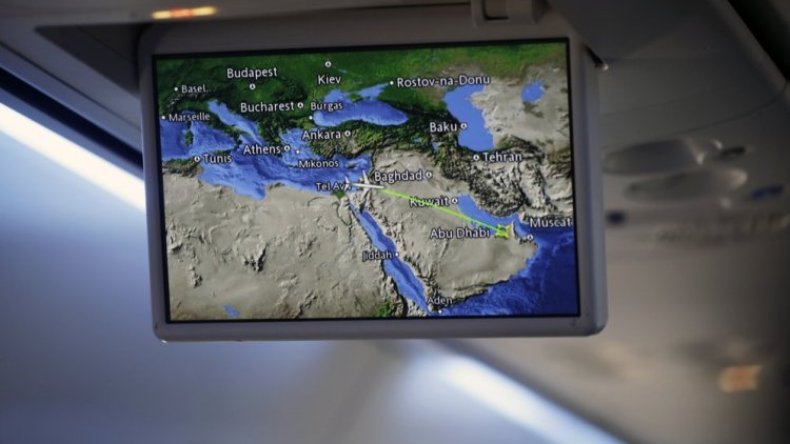 السعودية تسمح بعبور كافة الرحلات الجوية من وإلى الإمارات