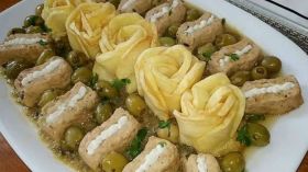 طاجين الزيتون بوريدات البطاطا