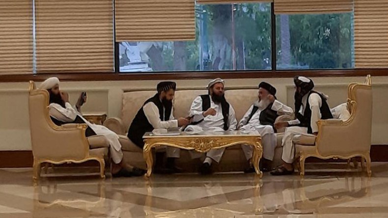 أمريكا وطالبان تستأنفان المحادثات