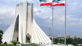 طهران تؤكد إعتقال باحثة فرنسية إيرانية