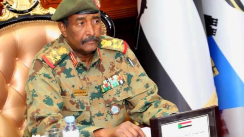 ترامب يوقع قرار رفع السودان من قائمة الإرهاب