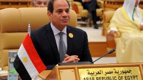هل أخطأ السيسي عندما قال صواريخ بلاستيكية؟