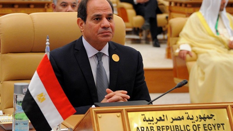 هل أخطأ السيسي عندما قال صواريخ بلاستيكية؟