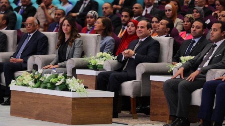 السيسي يرد على المقاول محمد علي