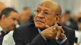 تأجيل النظر في قضيتي فساد للوالي السابق زوخ