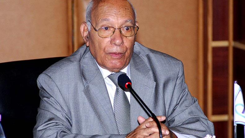 الراحل كان بصدد تأسيس منظمة وطنية لأعيان الجزائر وعلمائها