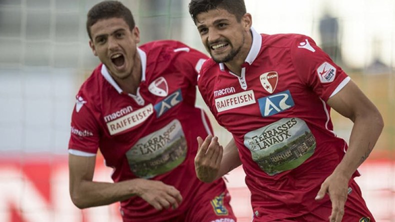 عبد اللاوي ضمن التشكيلة المثالية “السويسرية” لثاني مرة