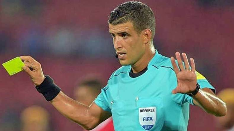 عبيد شارف لإدارة مباراة الزمالك المصري والقادسية الكويتي