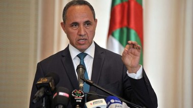 Présidentielles du 12 décembre : Mihoubi dépose sa candidature