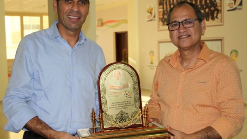 عز الدين شيح يقترب من تدريب سيدات الأردن