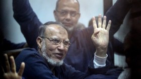 وفاة القيادي الإخواني عصام العريان داخل سجنه