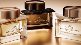 أكملي طلتك بأروع العطور..