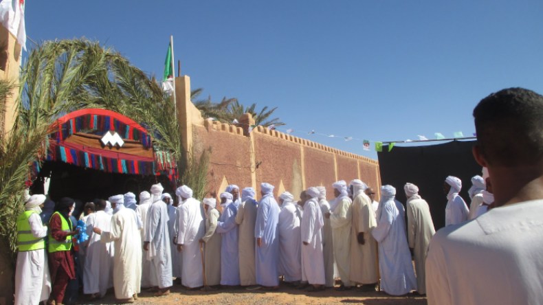 باحثون وأساتذة جامعيون في دراسة لرباط عقبة بن نافع بأدارار