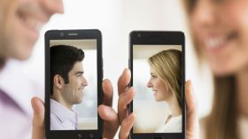 السعودية تشرع رسميا في تحرير عقود الزواج إلكترونيا