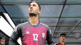 حارس إيران.. من عامل نظافة إلى نجم في “المونديال”