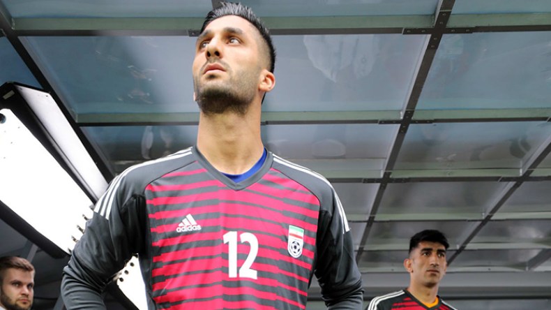 حارس إيران.. من عامل نظافة إلى نجم في “المونديال”