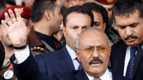 قيادي حوثي يتحدث عن دفن عبد الله صالح