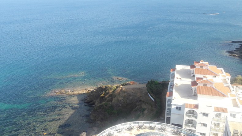 أسعار الفنادق والشقق تُلهب جيوب المصطافين في عنابة