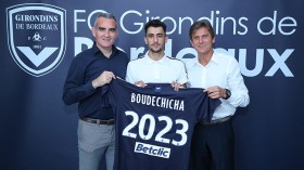 الموهبة الجزائرية عيسى بودشيشة في مران بوردو الفرنسي