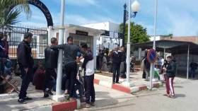 وقفة احتجاجية على “فساد” وزيرين سابقين بعين الدفلى