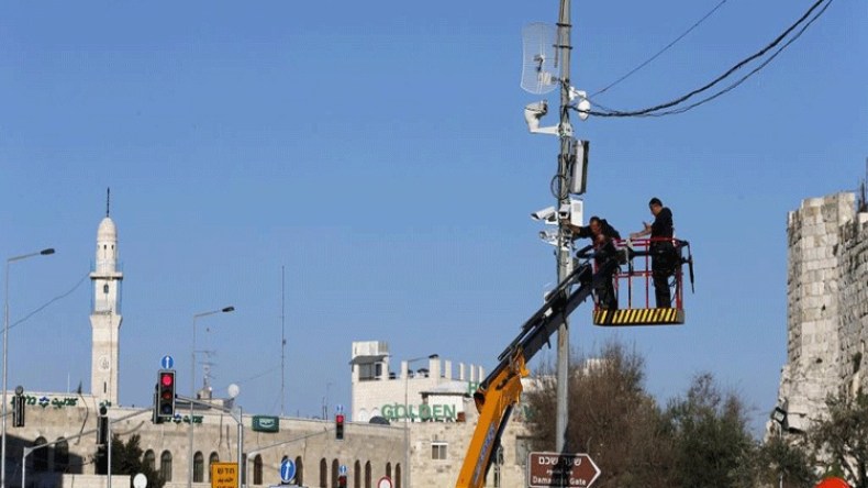 تركيب 500 كاميرا ذكية لتعقب تحركات الفلسطينيين