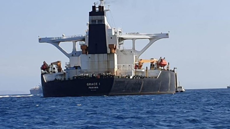 طهران تتوعد بريطانيا بالرد على احتجاز ناقلة النفط