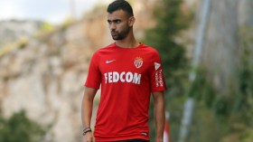 مدرب ليستر سيتي يُريد جلب غزال