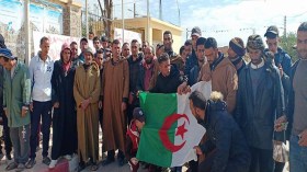 غاضبون يغلقون بلدية سيدي لزرق ويطالبون برحيل المنتخبين