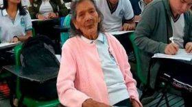 التحقت بالمدرسة في عمر الـ 92 لتصبح معلمة!