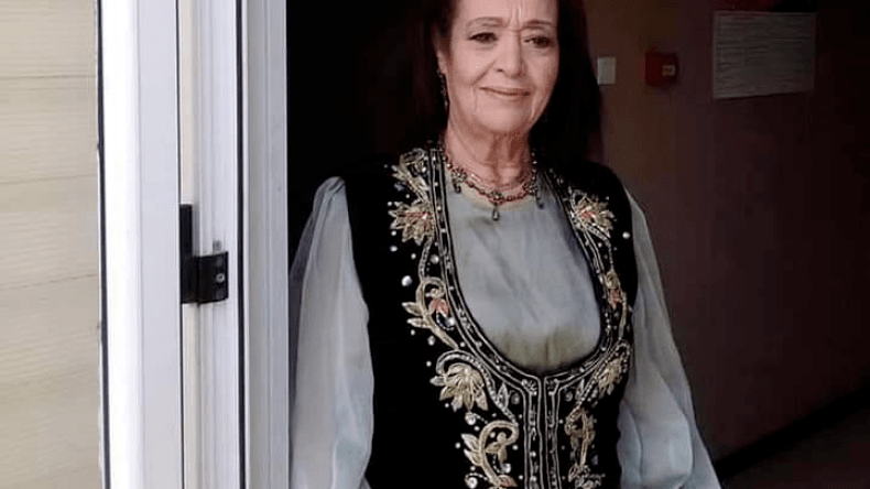 السرطان يغيّب الفنانة فتيحة نسرين