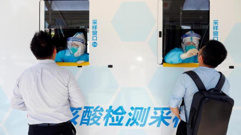 آسيا تزيد من قيود كورونا