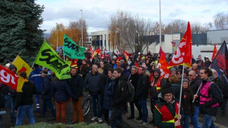الغضب يبلغ ذروته في فرنسا ضد إصلاح نظام التقاعد
