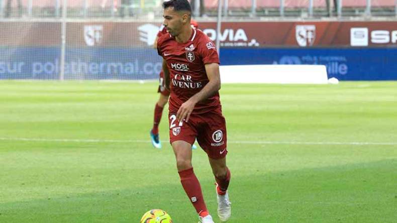 بولاية يمدد عقده مع ميتز الفرنسي إلى سنة 2022