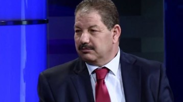 “علي”.. مات واقفا.. وسيظلّ!